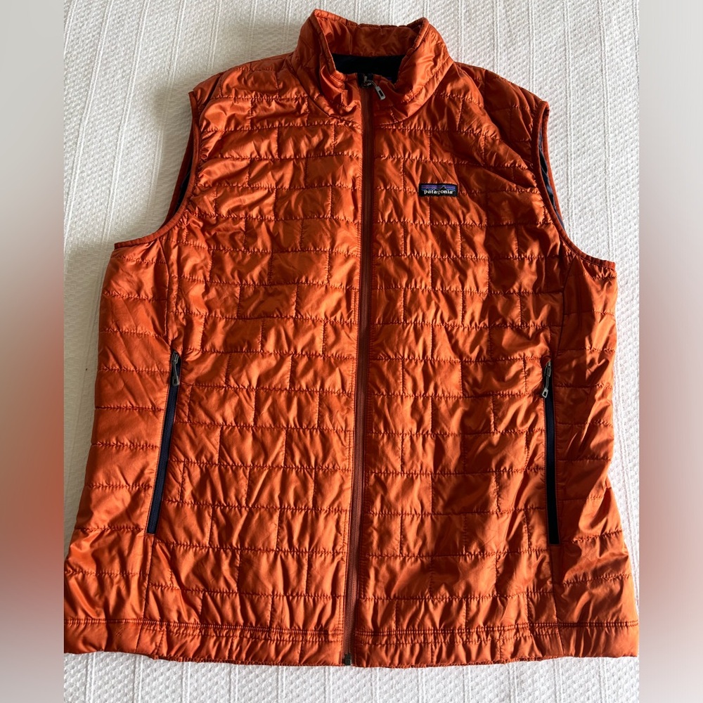 PATAGONIA Men’s Lightweight Puffer Vest, full zip, XXL